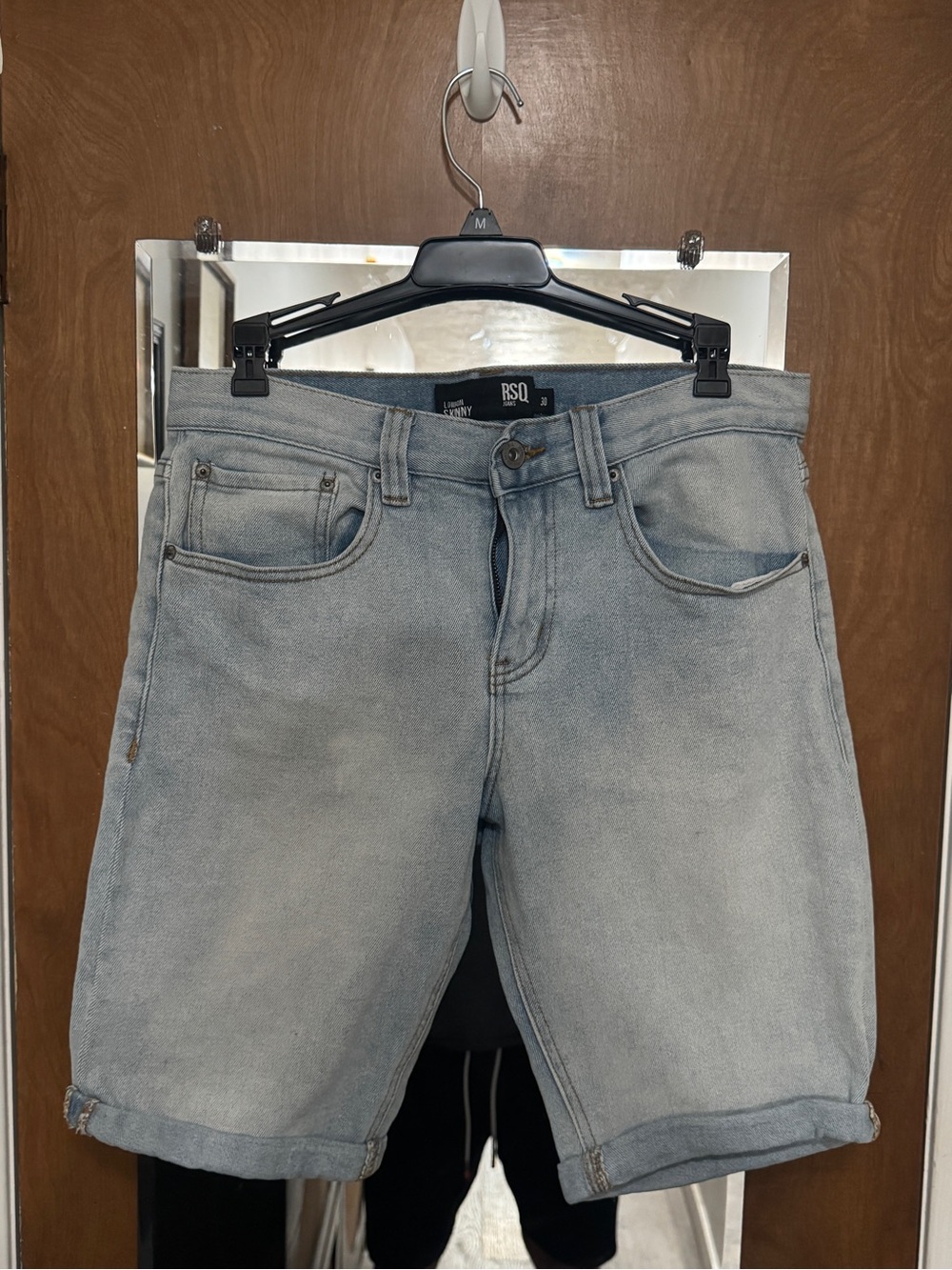 RSQ Men's Faded Light Blue Denim Short Shorts